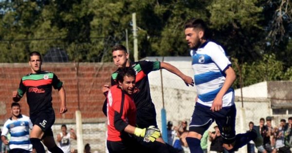 Fútbol local: Nación sacó ventaja en la primera final ante Urquiza