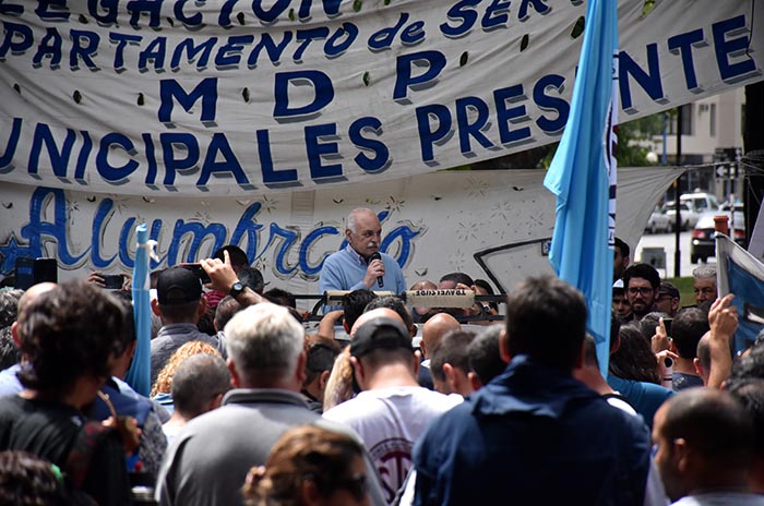 Municipales y el gobierno, sin acuerdo en La Plata: sigue el paro