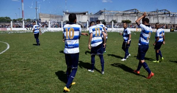 Fútbol local: Nación ganó el clásico y va de festejo en festejo