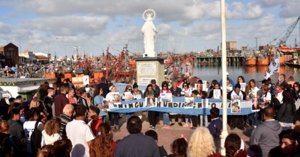 Repunte: a 44 meses, una sentada en el Puerto contra la “inactividad de la Justicia”