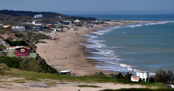 Guardavidas en alerta por irregularidades en las playas del sur