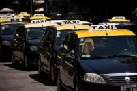 Taxistas realizarán un paro en Mar del Plata contra las aplicaciones de transporte