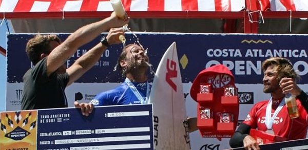 Surf: Rodríguez y Pellizzari, campeones de la tercera fecha