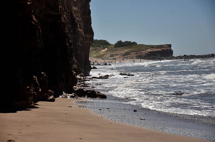 Buscan otorgar un permiso precario para “dotar de servicios” la playa Santa Isabel