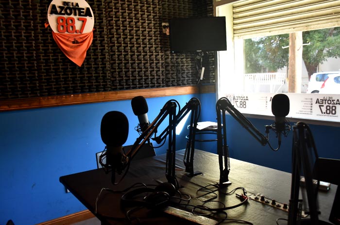 Radio De la Azotea celebra 18 años con un corso en Mar del Plata