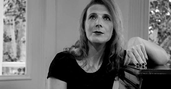 Calenna Garbä, por la composición musical y de derechos