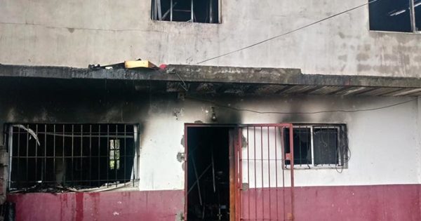 Una familia perdió todo al incendiarse su casa: piden ayuda
