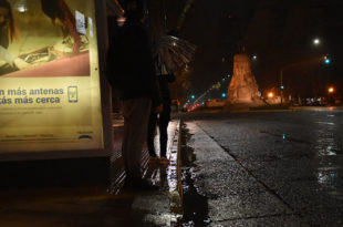 Colectivos: tras la protesta en el centro, cuarta jornada de paro nocturno de la UTA