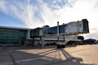Macri llega a Mar del Plata y recorre las obras de ampliación del aeropuerto