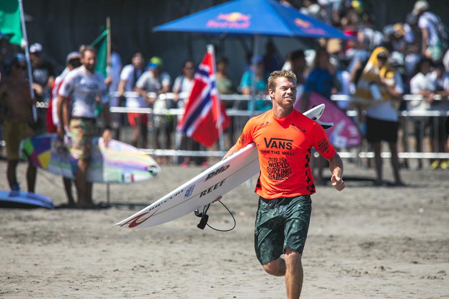 Mundial de Surf: Usuna y Passeri a segunda ronda, Muñiz a Repechaje