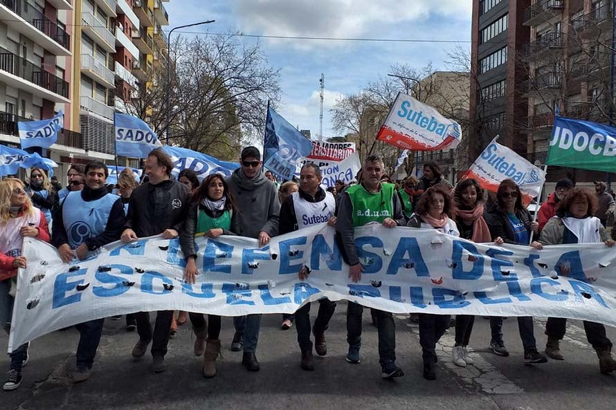 Paro nacional docente: radio abierta y marcha en Mar del Plata