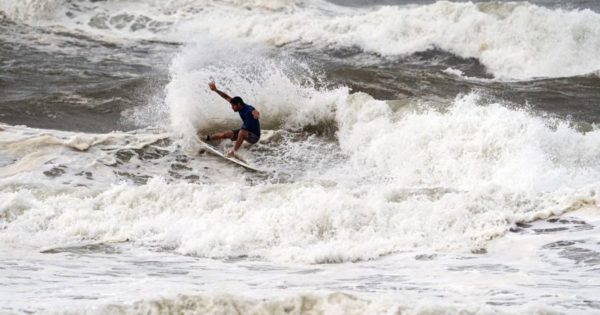 Santiago Muñiz finalizó decimocuarto en el Mundial de Surf