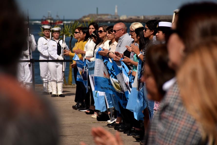 Tres años sin el ARA San Juan: acto en la Base Naval y reclamo de familiares