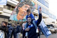 Maradona en Mar del Plata: la previa y el color ante la llegada del “Diez”