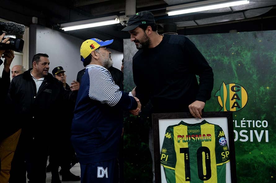 Los clubes mostraron sus condolencias ante el fallecimiento de Diego Maradona
