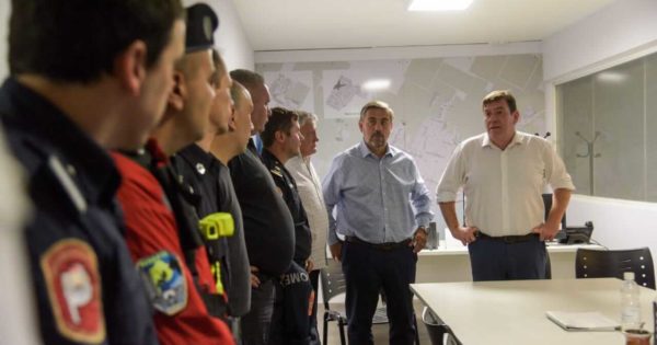 Incendio de Torres y Liva: Montenegro felicitó a quienes participaron del operativo