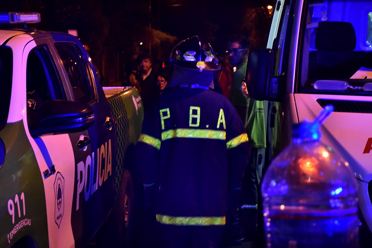 Noche de incendios y evacuados en un hotel y una parrilla de Mar del Plata