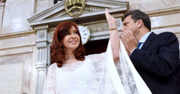 Cristina Fernández: “Le han dejado un país devastado, tierra arrasada”