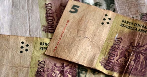 Últimos días de vigencia de los billetes de 5 pesos