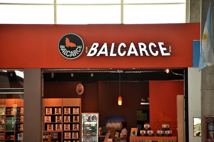 Postres Balcarce: denuncian nuevas irregularidades en el pago de sueldos