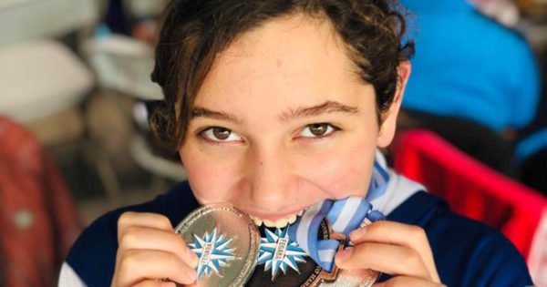 Nadadora marplatense junta fondos para representar al país en un panamericano