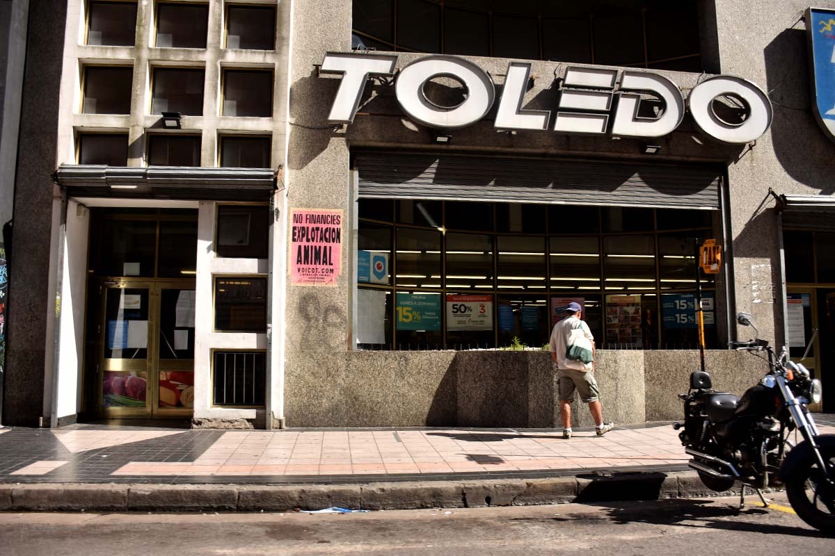 Conflicto en Toledo ante la negativa de pagar un bono de $5 mil