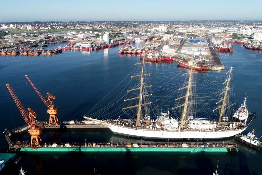 Empezaron los trabajos de puesta en valor de la Fragata Libertad en Mar del Plata