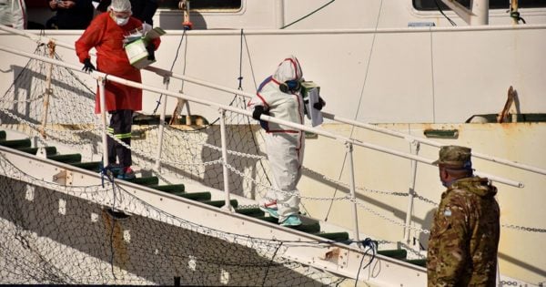 Crucero “Ushuaia”: realizaron hisopados a seis tripulantes y esperan los resultados