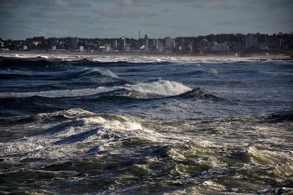 Pronóstico: rige un alerta meteorológico por fuertes vientos en Mar del Plata