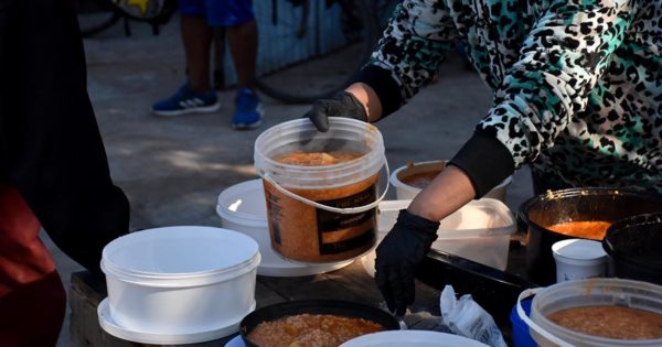 Desarrollan un relevamiento de acceso a la alimentación en 14 barrios populares