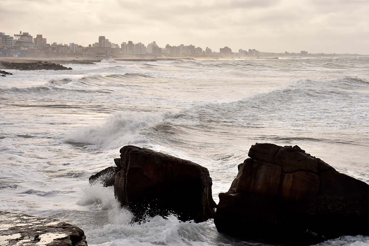 Alerta meteorológico y fuerte viento: cómo sigue el tiempo en Mar del Plata