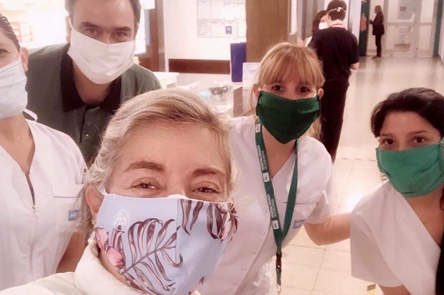 La periodista Gabriela Azcoitia tuvo coronavirus y se recupera en su casa