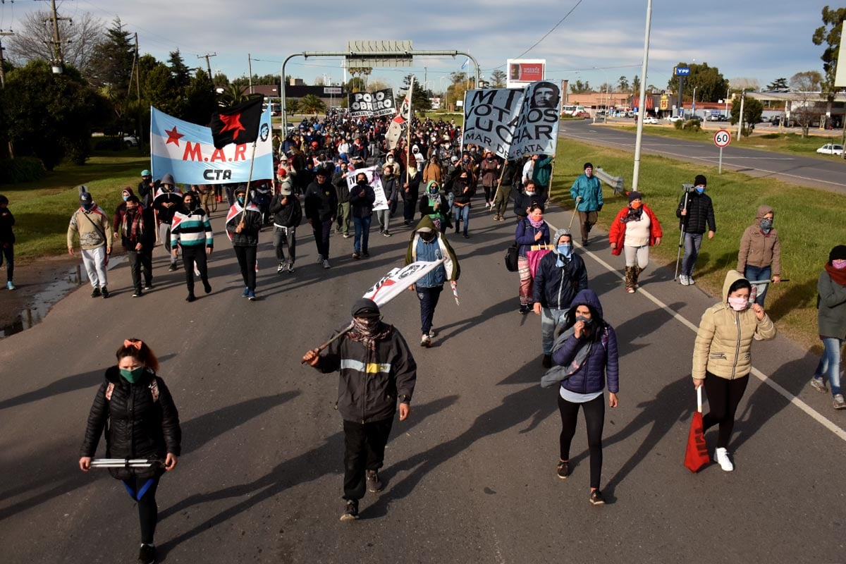 Jueves de protestas en Mar del Plata: corte de organizaciones en la Ruta 2