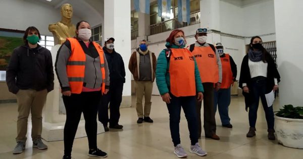 Cuidacoches: trabajadores y la oposición presentaron un proyecto conjunto