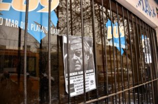 LU9: protesta y radio abierta para que Aldrey Iglesias pague los sueldos completos