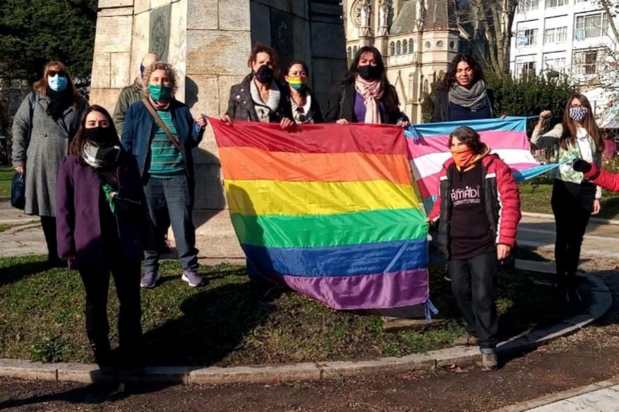 Día del Orgullo: por primera vez, la Municipalidad izó la bandera de la diversidad