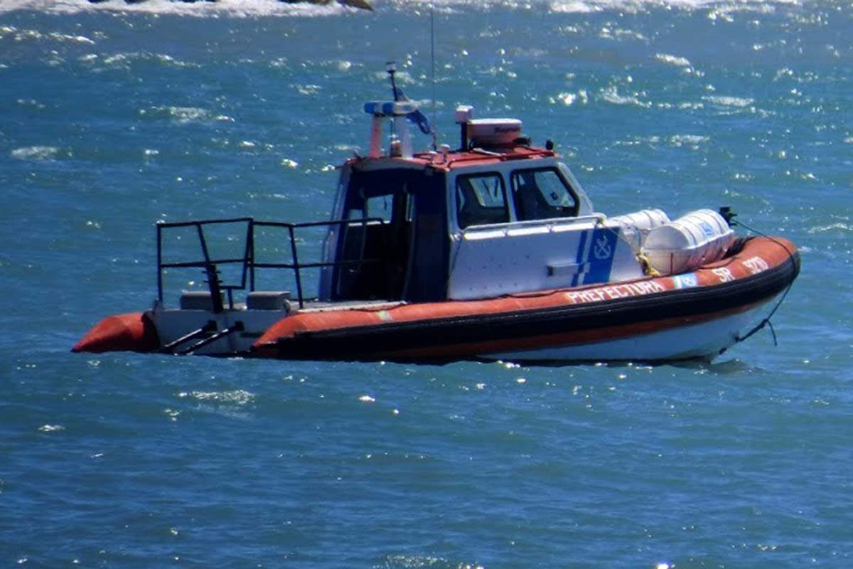 Se hundió un velero en Mar del Plata y Prefectura rescató a su único tripulante
