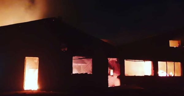 Voraz incendio en el balneario del sur “La Lejana”