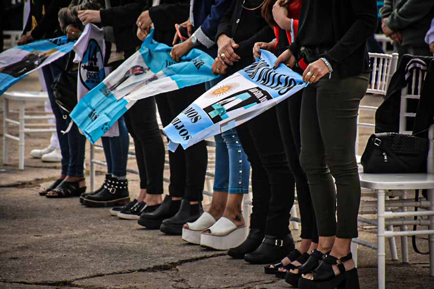 Espionaje ilegal: familiares de los submarinistas pidieron la detención de Macri