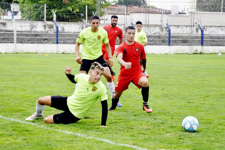 Círculo Deportivo y Santamarina de Tandil sumaron minutos en un amistoso