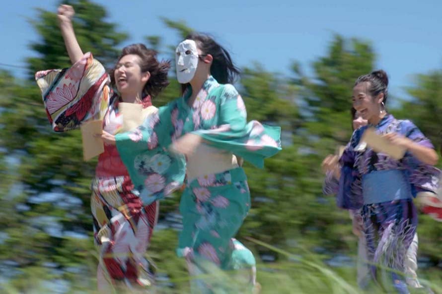 “Escherdori no AkaiPosuto”: el color y el desparpajo en una muy buena película japonesa