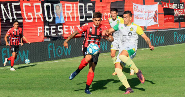Aldosivi consiguió tres puntos valiosos en su visita a Paraná