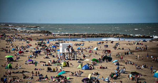 Con apoyo de AM, los pliegos para licitar seis playas del norte se tratarán en sesión