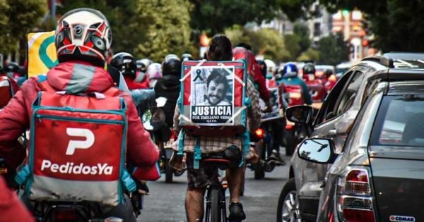 Repartidores marcharon al centro en reclamo de justicia por la muerte de Emiliano Vidal