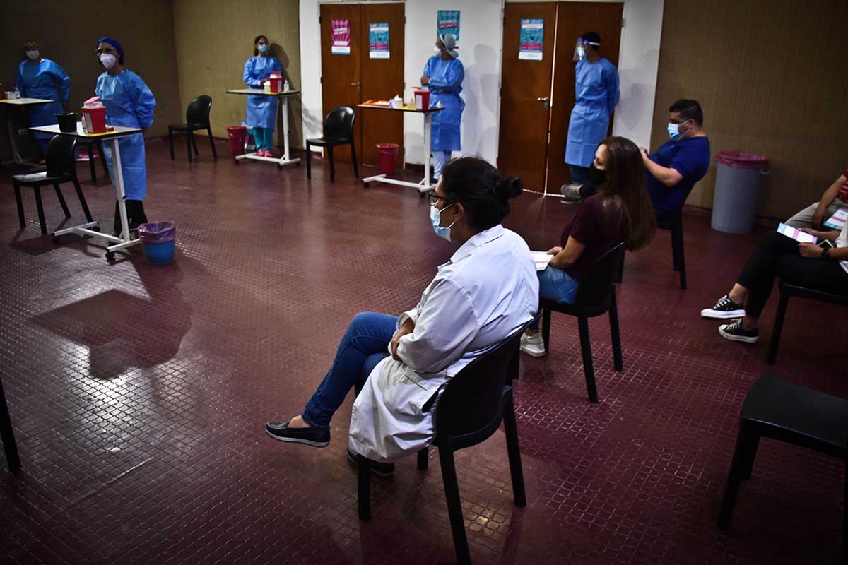 Coronavirus: llegan 3 mil dosis a Mar del Plata y empieza la vacunación en dos escuelas