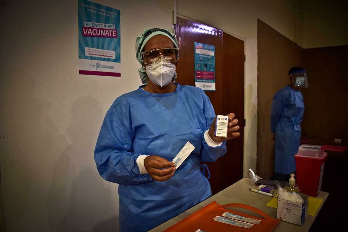Vacunación: la Provincia anunció que empieza la “fase de inmunización masiva”