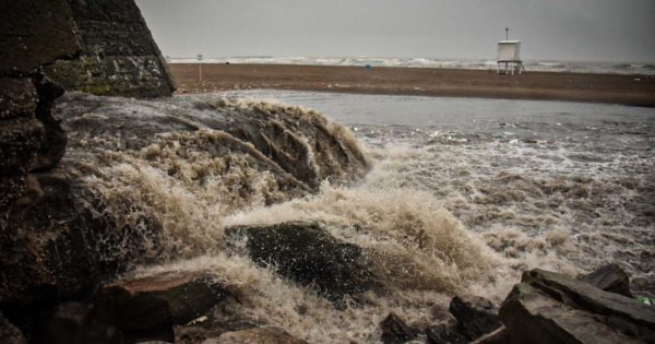 Emiten un alerta meteorológico por lluvias y tormentas fuertes para Mar del Plata
