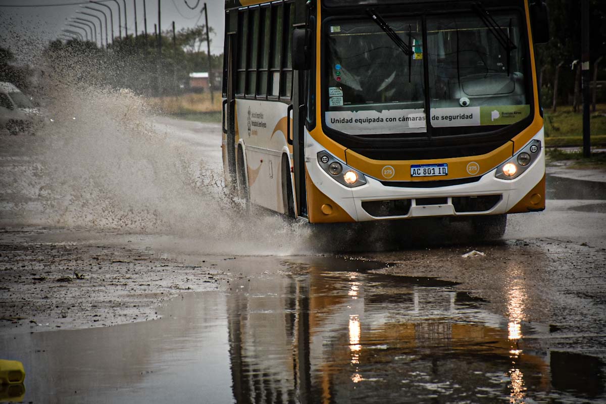 Domingo de alerta amarilla por lluvia y viento en Mar del Plata