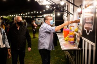 Ya funcionan los “paseos de food trucks” en espacios públicos de Mar del Plata