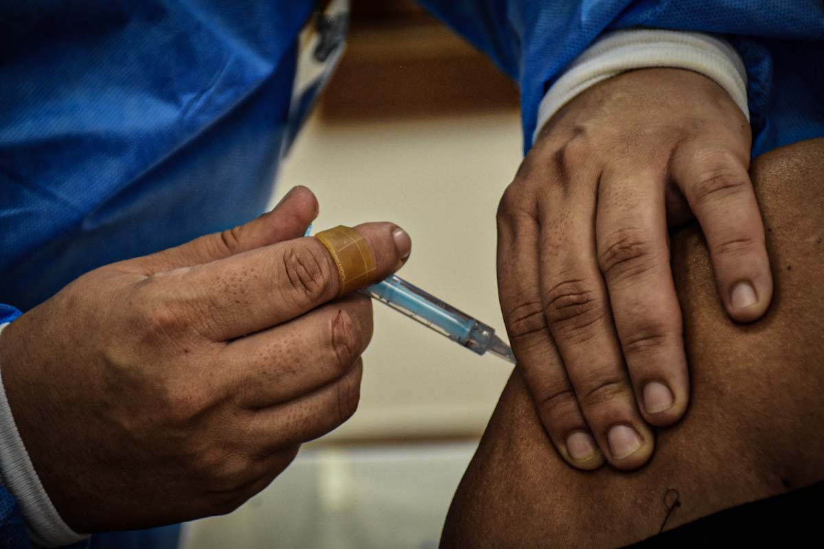 Vacunación a docentes en Mar del Plata: “La esperanza es colectiva”